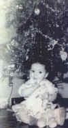 Eileen_firstXMAS_1954.jpg (22356 bytes)