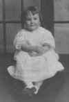 Margaret_McNamara_1922.jpg (12748 bytes)